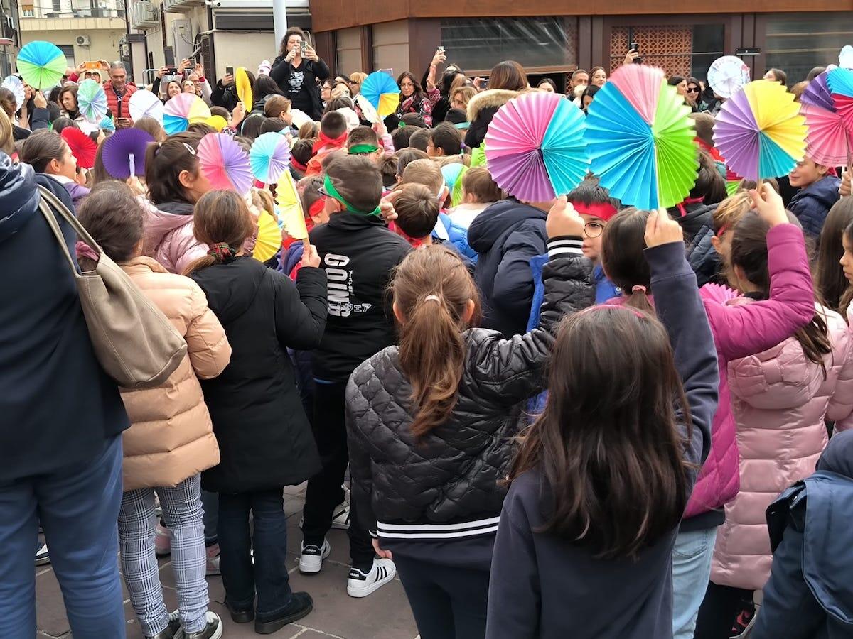 Corigliano-Rossano - L’IC Erodoto partecipa al flashmob nazionale Turandot - 