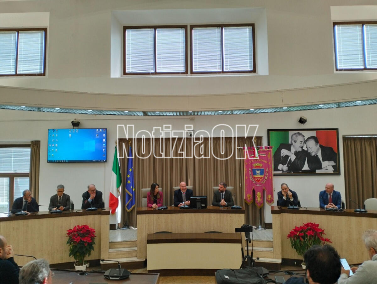 Crotone - Bilancio di fine anno per il sindaco Voce: "Ci aspetta un 2025 intenso. Mi ricandiderò" - 