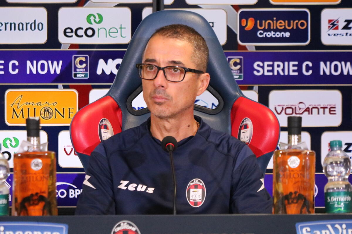 Calcio | #MessinaCrotone - Mister Longo: «La squadra è forte e può essere ancora più forte» - 