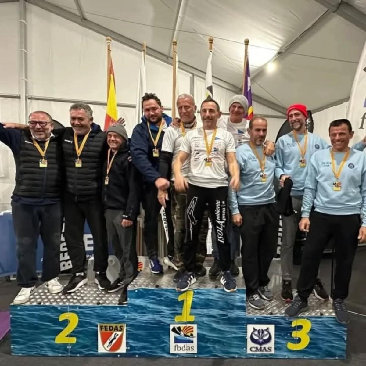 Pesca in Apnea - Il team Isola Ambiente Apnea campione del mondo - 