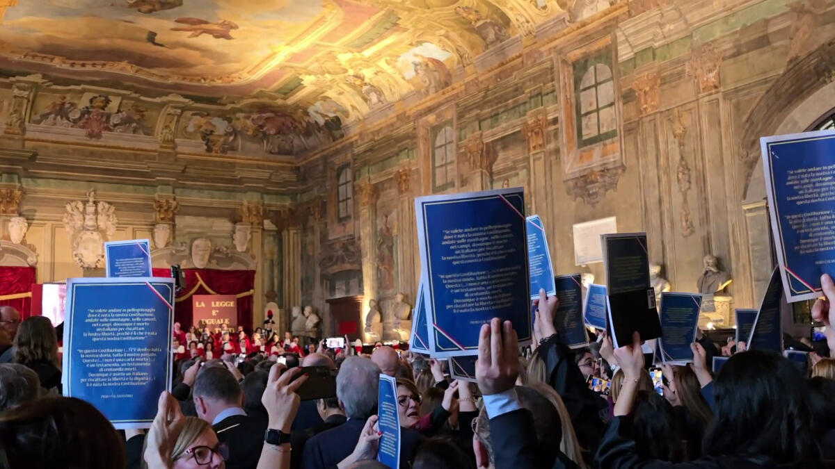 Protesta dei magistrati a Napoli, via dall'aula mentre parla Nordio - 