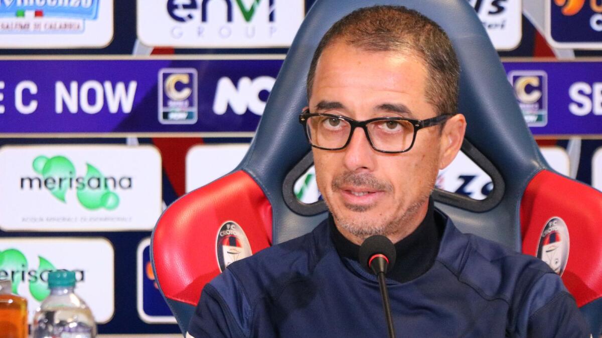 #SorrentoCrotone | Mister Longo: «Dobbiamo fare meglio ciò che già facciamo bene» - 