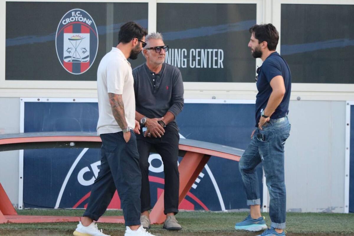 #CalcioMercato | Qui Crotone -  Le strategie di mercato dei rossoblù a tutela dell’equilibrio - 