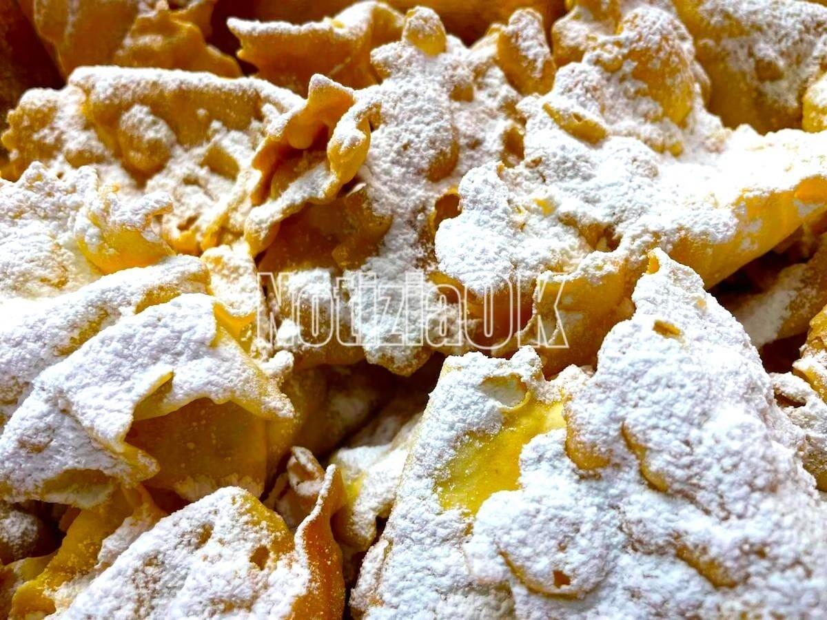 A Carnevale... ogni dolce vale. E' tempo di chiacchiere - 