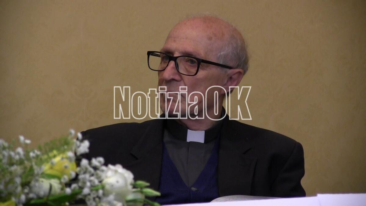 Crotone - Sarà don Ezio a ricevere la Targa della Professionalità del Rotary Club - 