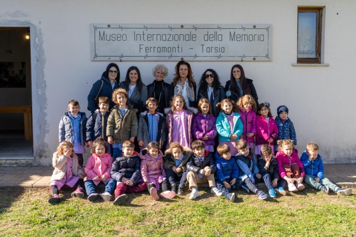 Corigliano-Rossano - Quel fatto brutto dell'olocausto... raccontato ai bambini - 