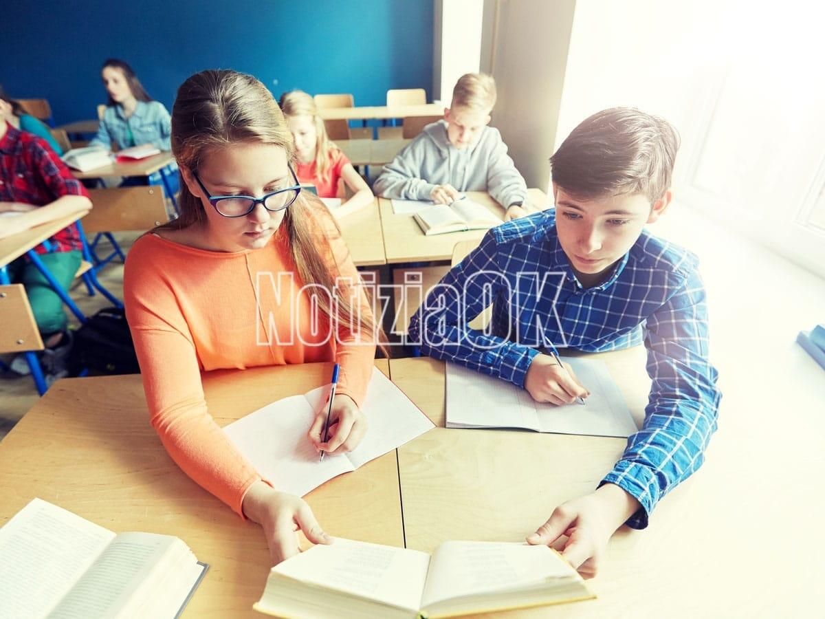 Scuola, rinviata la data per le iscrizioni al prossimo anno - 