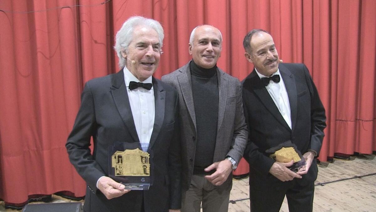 Cosenza - Il premio Enzo Noce agli attori Massimo Lopez e Tullio Solenghi (Foto Gallery) -