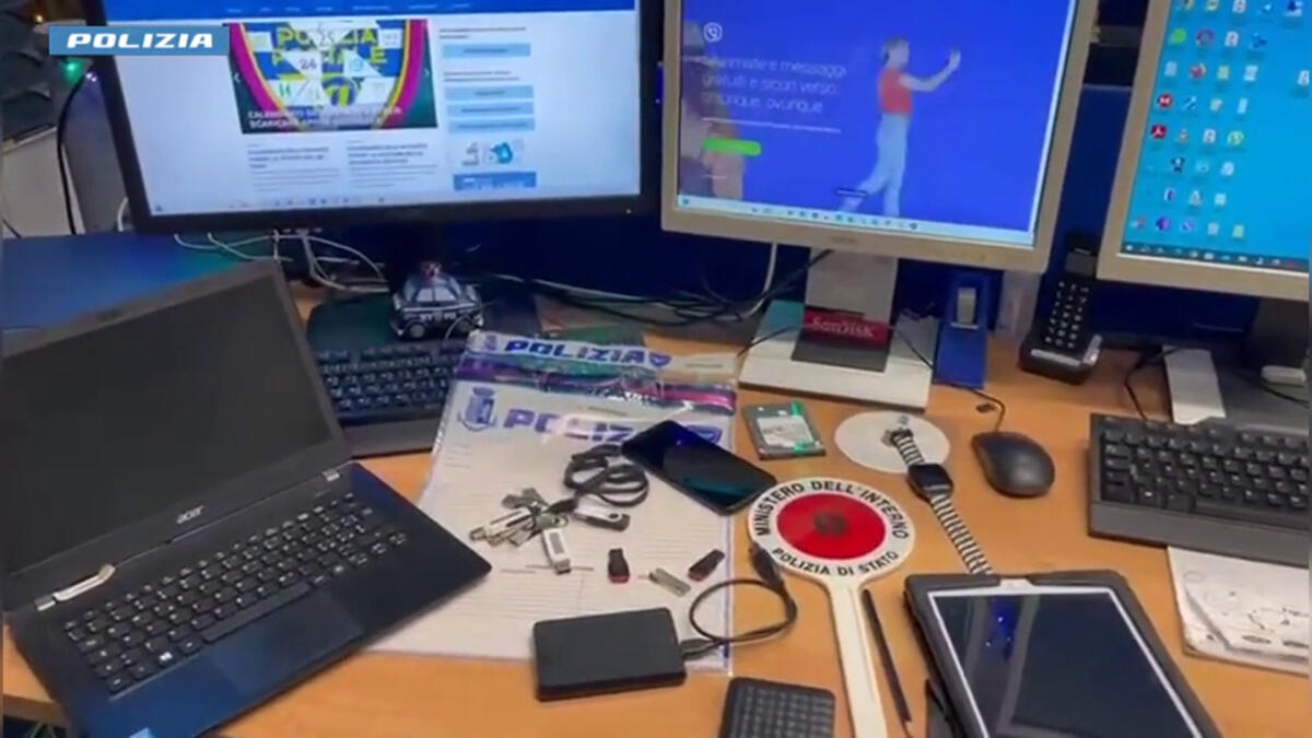 Maxi operazione contro la pedopornografia online, 12 arresti -