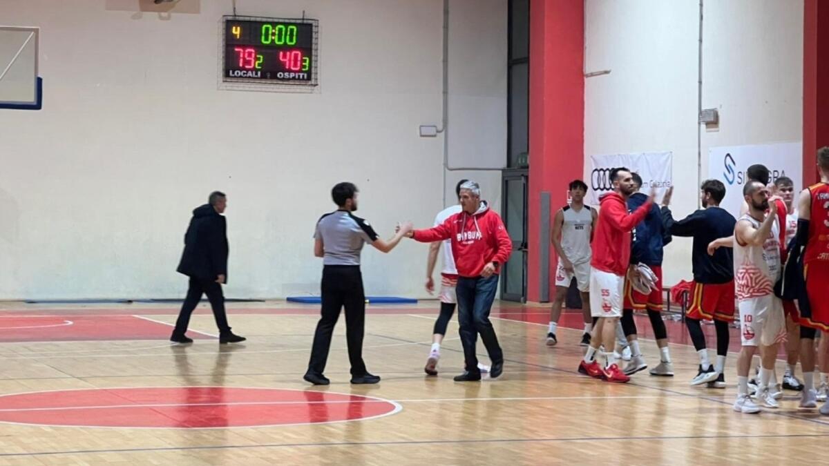 Basket - La Sintegra Rende si aggiudica il derby contro il Catanzaro - 