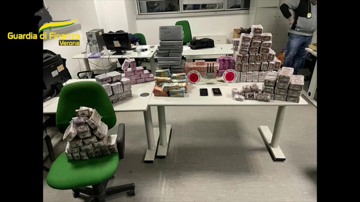 Droga, smantellata rete internazionale traffico tra Milano e Verona - 