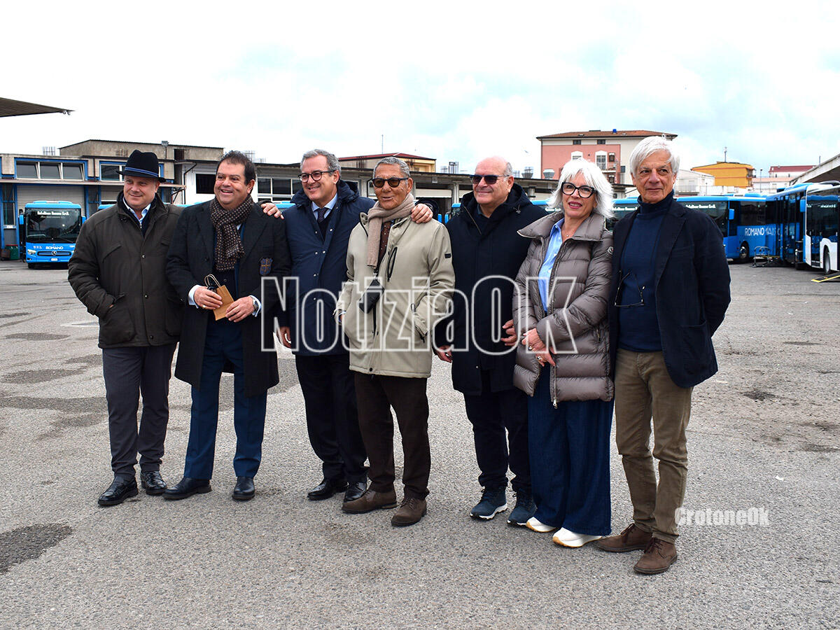 (Video) Consegnati i nuovi autobus, Dino Romano: "Momento importante per la nostra società e per i cittadini" - 