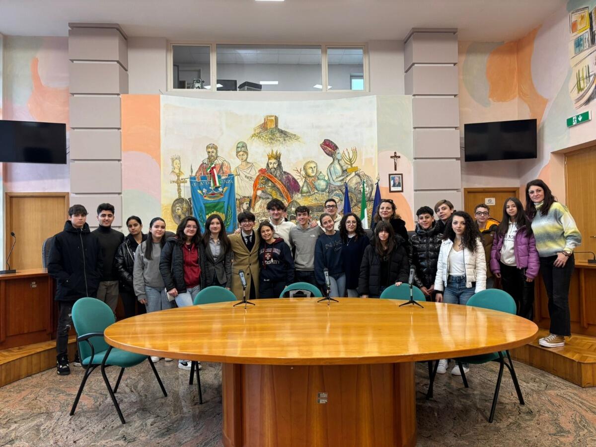 Cosenza - Il Consiglio Comunale dei giovani ha le sue commissioni consiliari - 