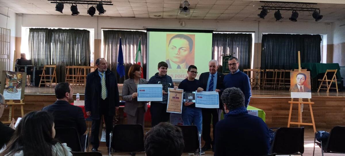 Crotone - All' istituto Alcmeone la premiazione XI° Borsa di Studio Giovanni Palatucci - 