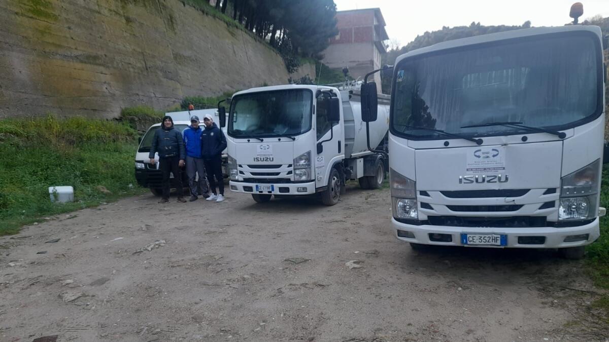 Casabona - Mezzi fermi senza carburante: raccolta dei rifiuti in difficoltà - 