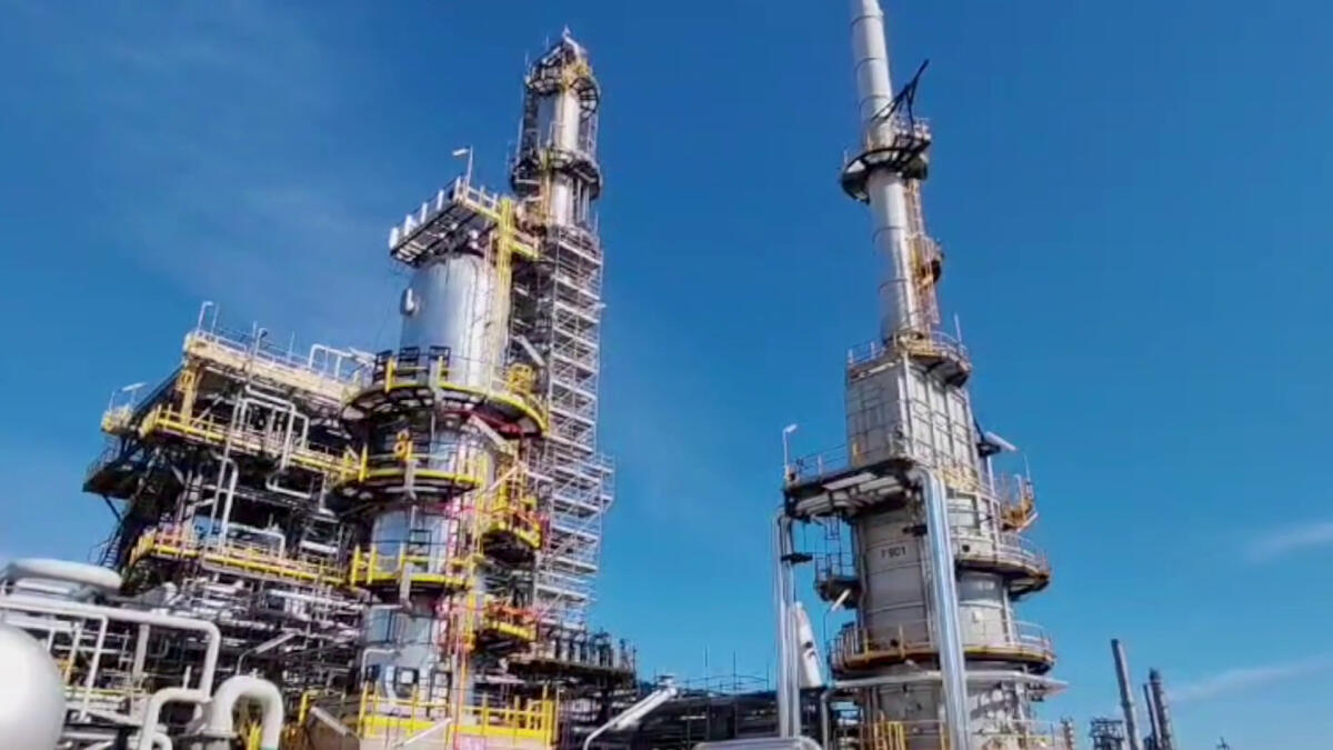 Enilive avvia a Gela l'impianto di carburante sostenibile per aerei - 