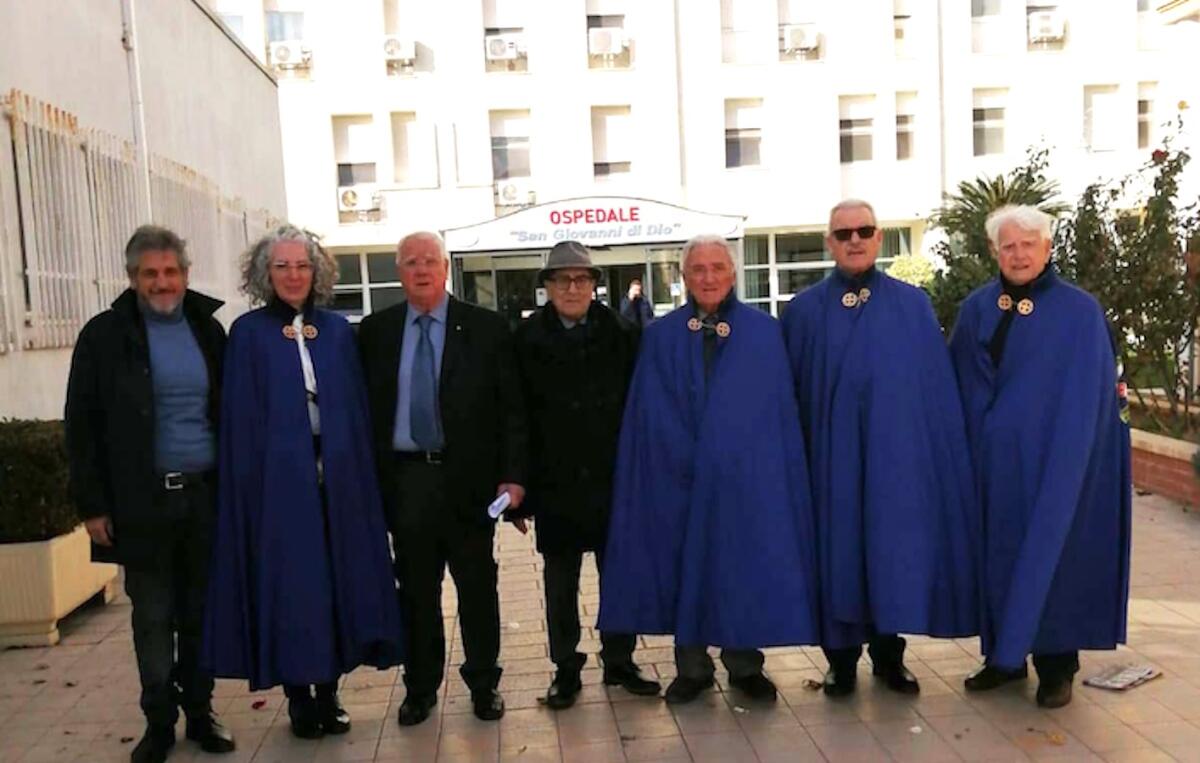 Crotone - L'Anioc in Pediatria per dispensare doni ai piccoli pazienti - 