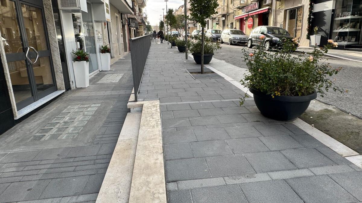 Crotone - Via Venezia: bella ma... senza fine? - 