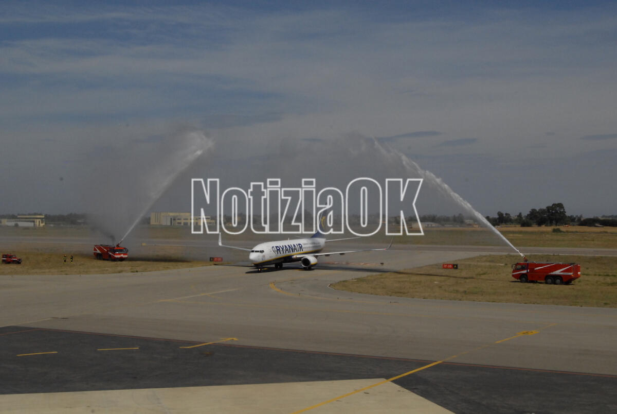 Volo Crotone-Düsseldorf Weeze, da Amici del tedesco e Santa Critelli suggerimenti per le vacanze italo tedesche - 
