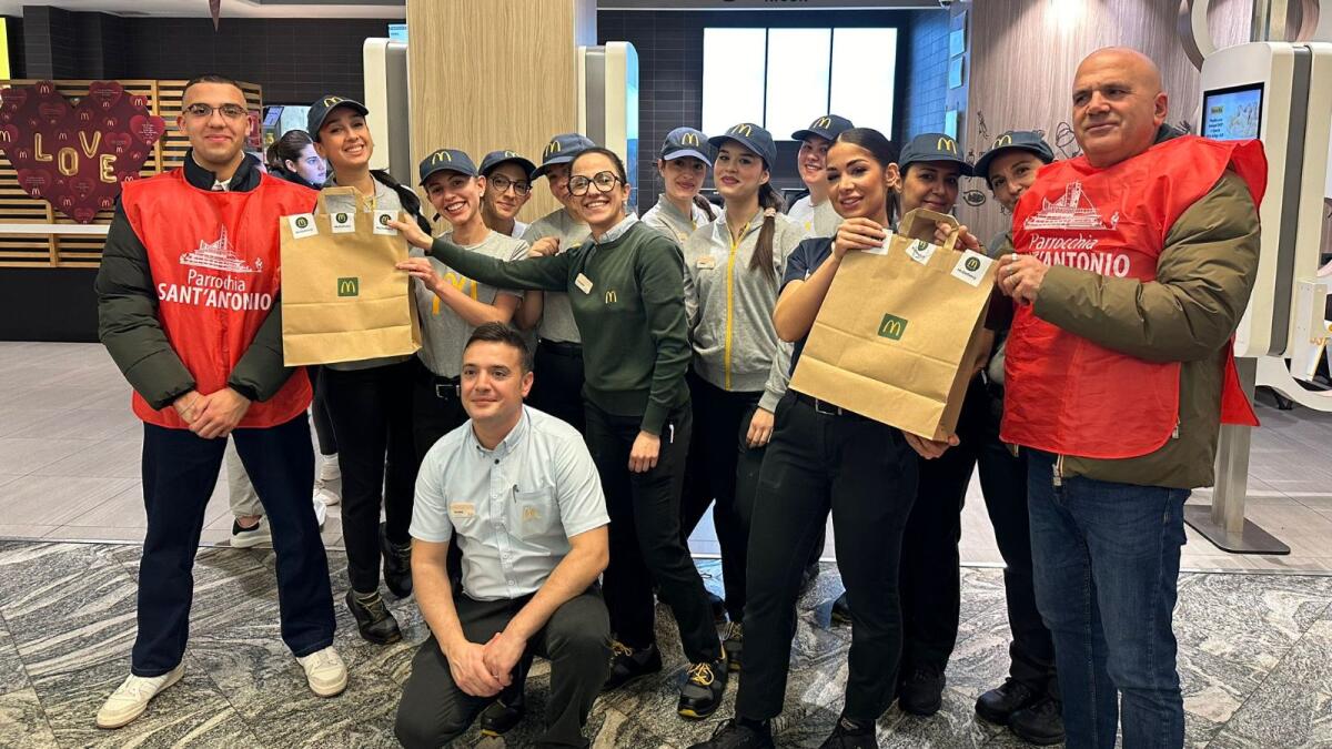 McDonald’s e Banco Alimentare della Calabria donano 455 pasti caldi a settimana a chi è in difficoltà -