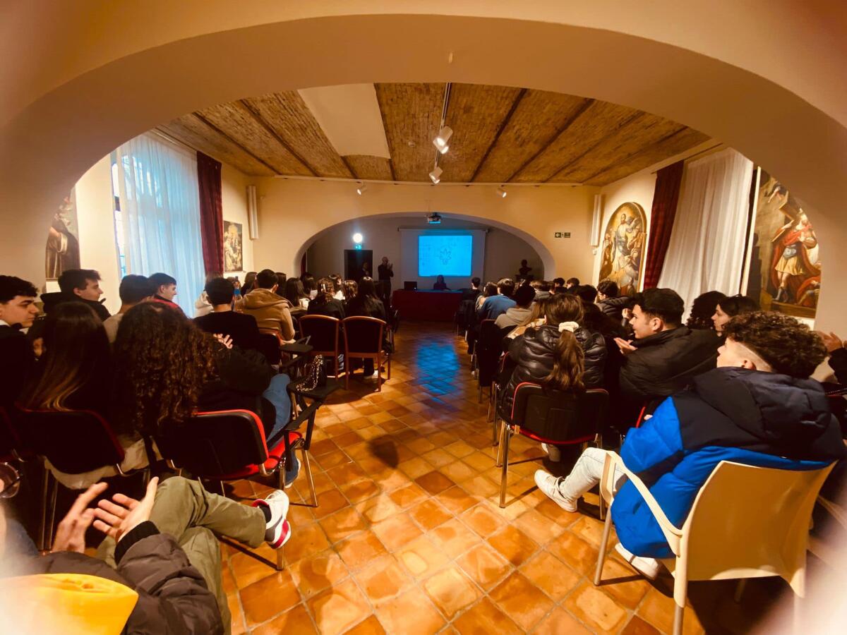 Santa Severina - L'ideale greco di bellezza e bontà: un ponte tra passato e presente - 