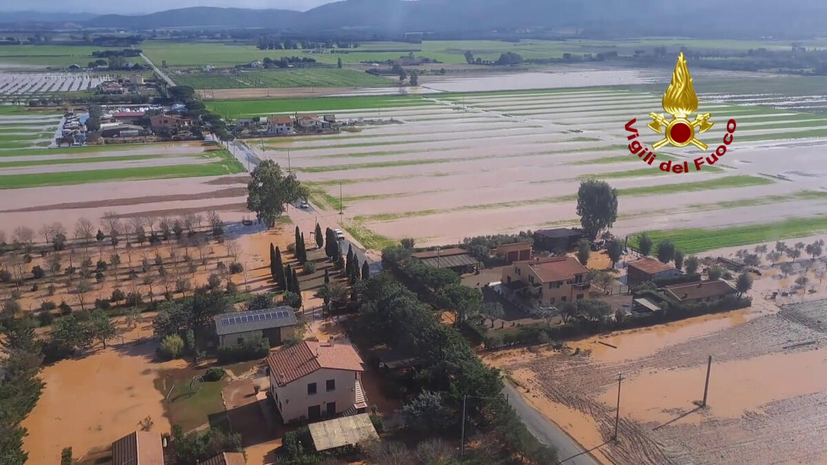 Maltempo in Maremma, le immagini dall'elicottero dei Vigili del fuoco - 