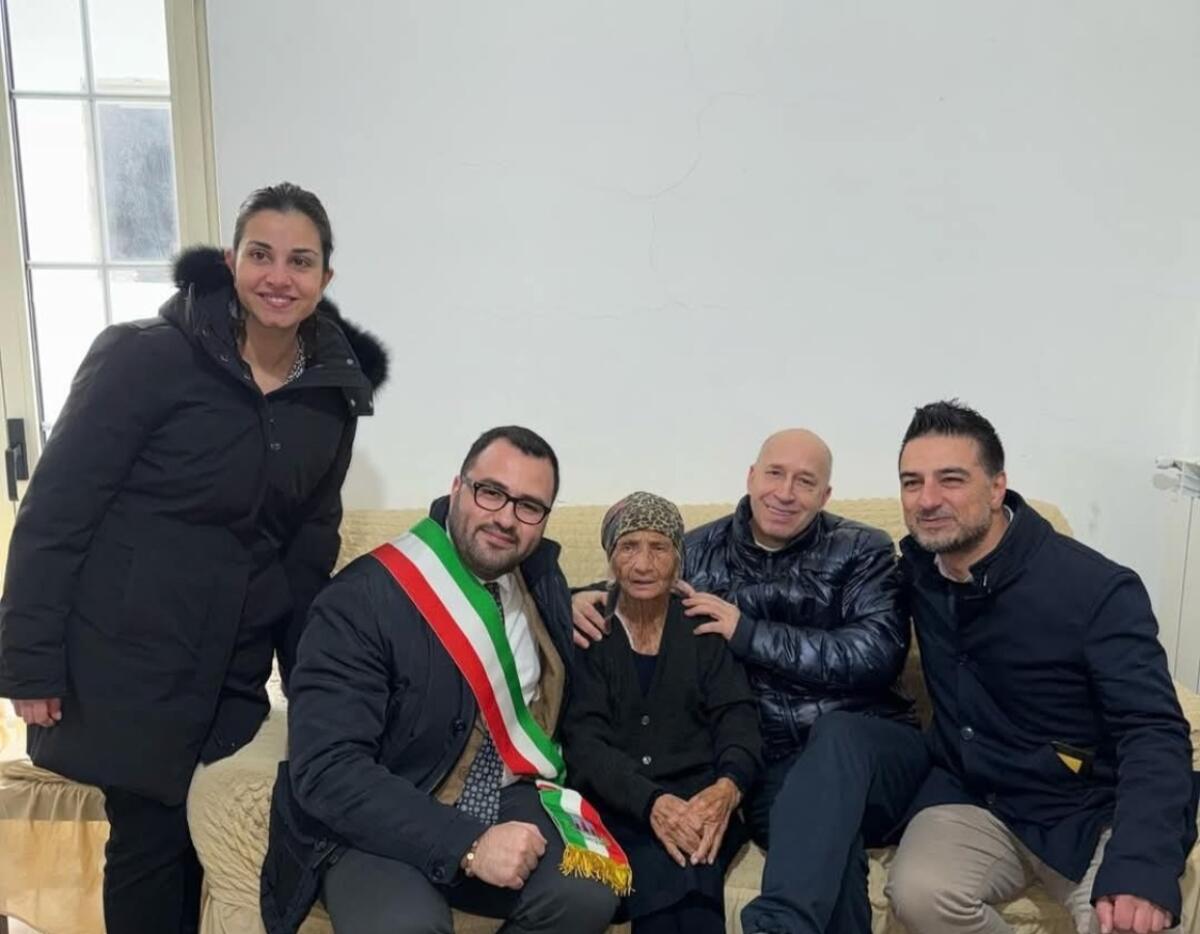 Petilia Policastro ha festeggiato nonna Maria, prima centenaria di Pagliarelle - 
