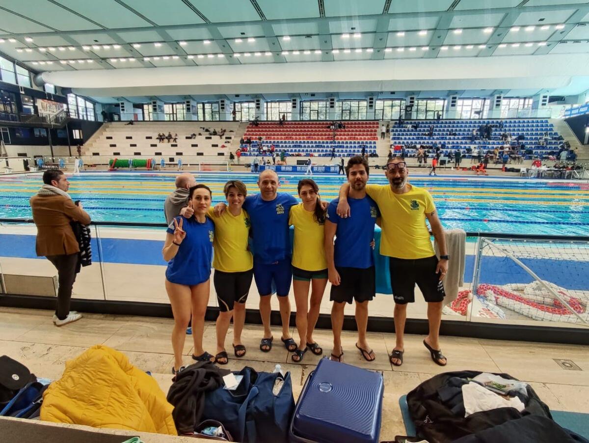 Nuoto - La KR Swim vince anche a Napoli ai campionati regionali Master - 