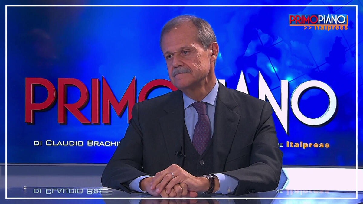 Massolo "Paesi esposti a minacce, interesse nazionale unica bussola" -