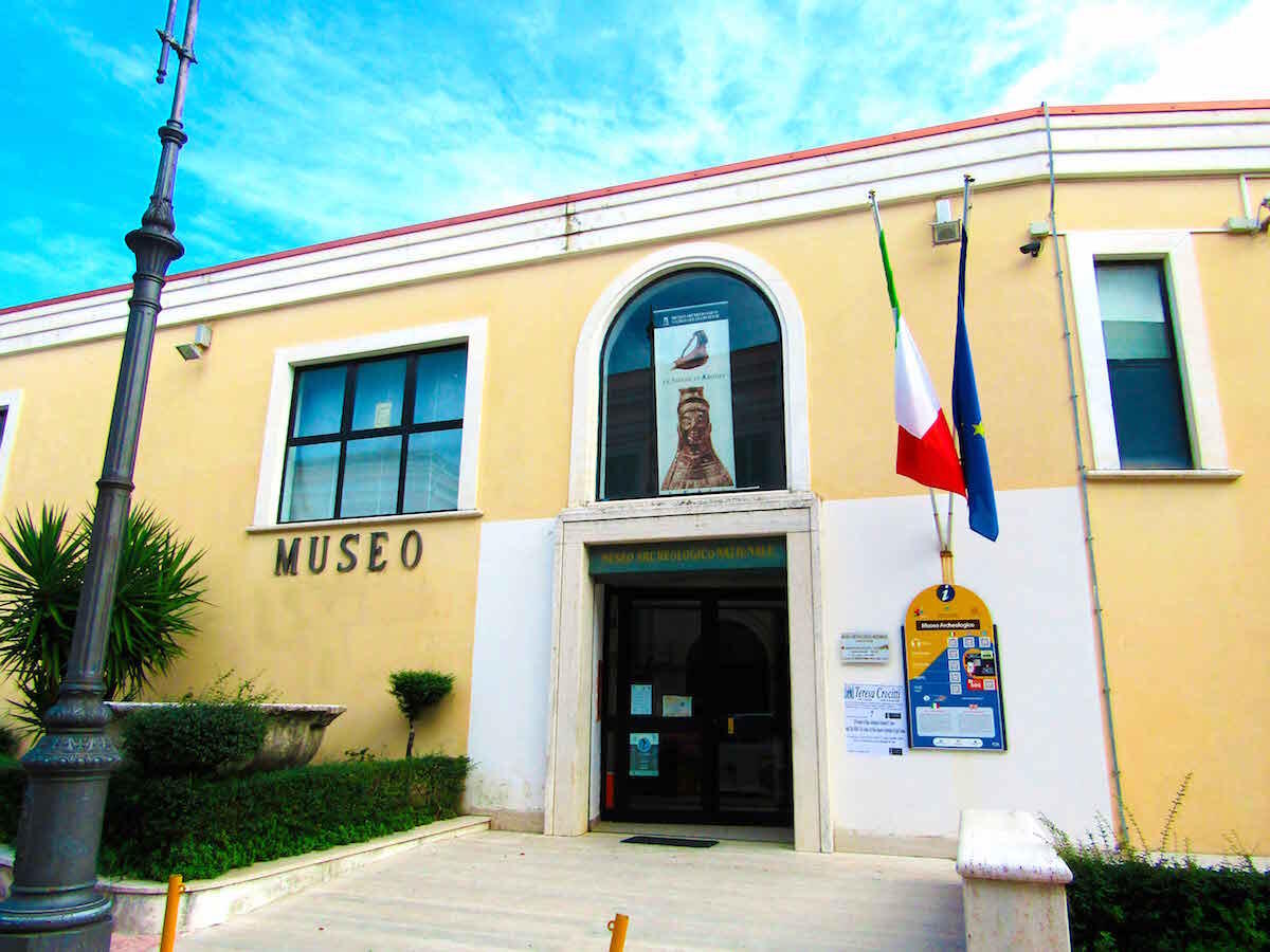 Crotone - Una domenica al Museo in maschera tra visite guidate e laboratori - 