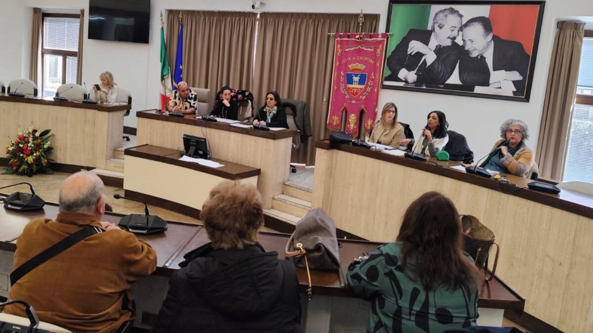 Crotone - Il Comitato Unico di Garanzia evidenzia le criticità lavorative dei dipendenti del Comune - 