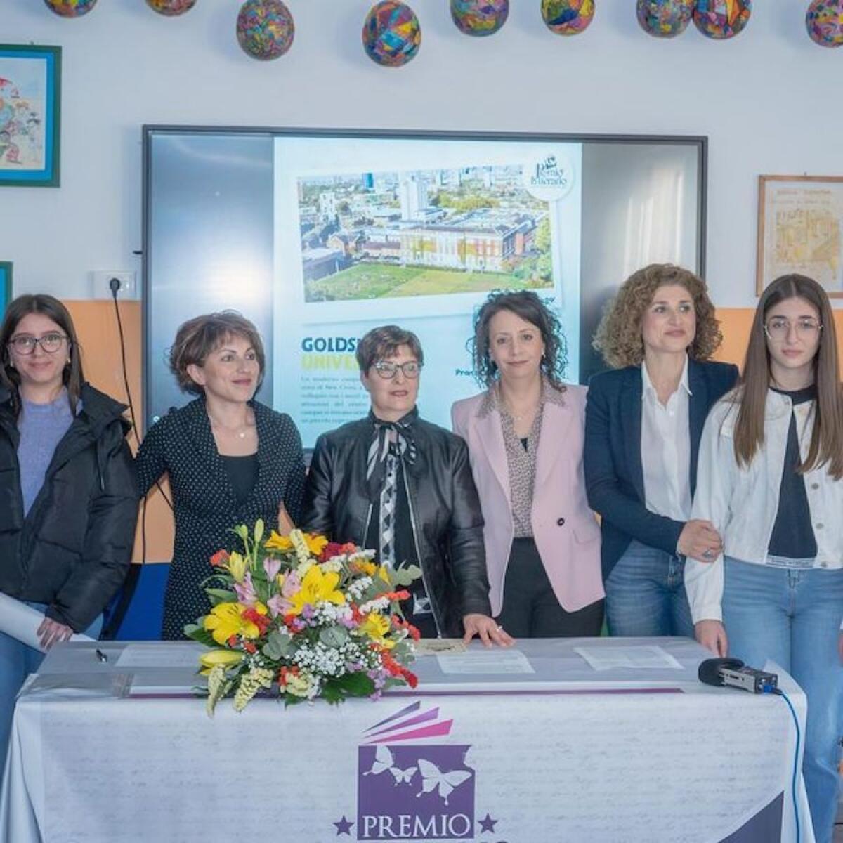 Torna il premio letterario Annalisa Ienopoli, un viaggio nell'universo delle parole - 