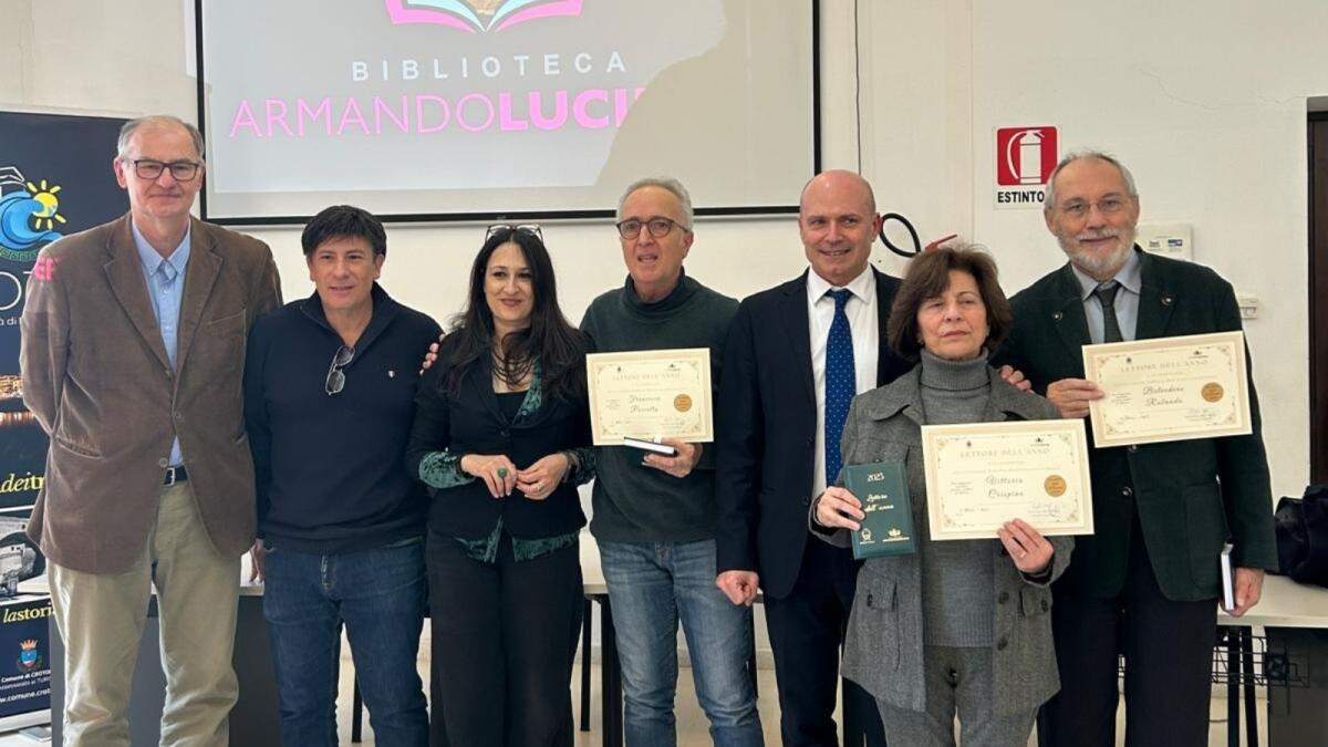 Crotone - Premiati i “lettori dell’anno”: i crotonesi che hanno letto più libri - 