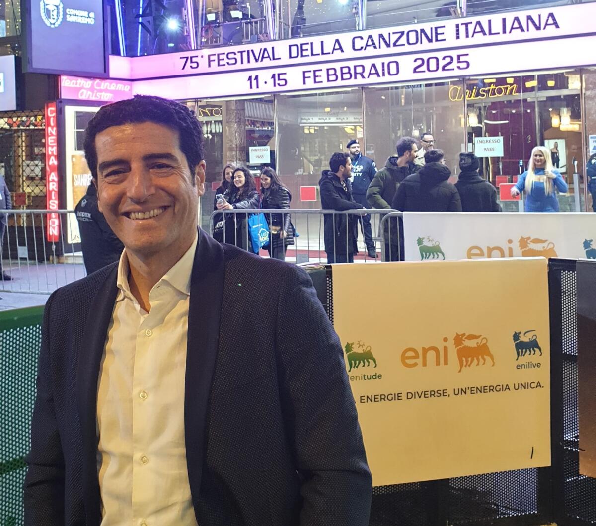 #Sanremo2025 - Latella racconta la magia del Festival: "La canzone di Brunori Sas è una bellissima poesia" - 