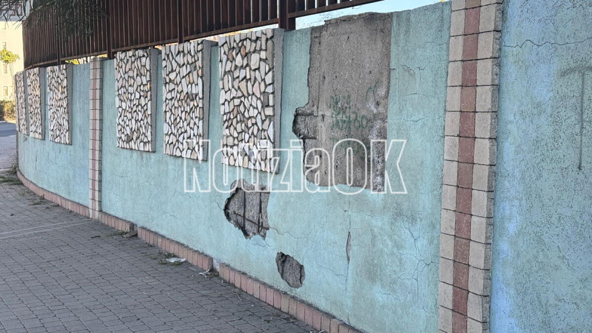 Crotone - Confusione a piazza Ghandi: mosaico o puzzle? (Foto Gallery) - 