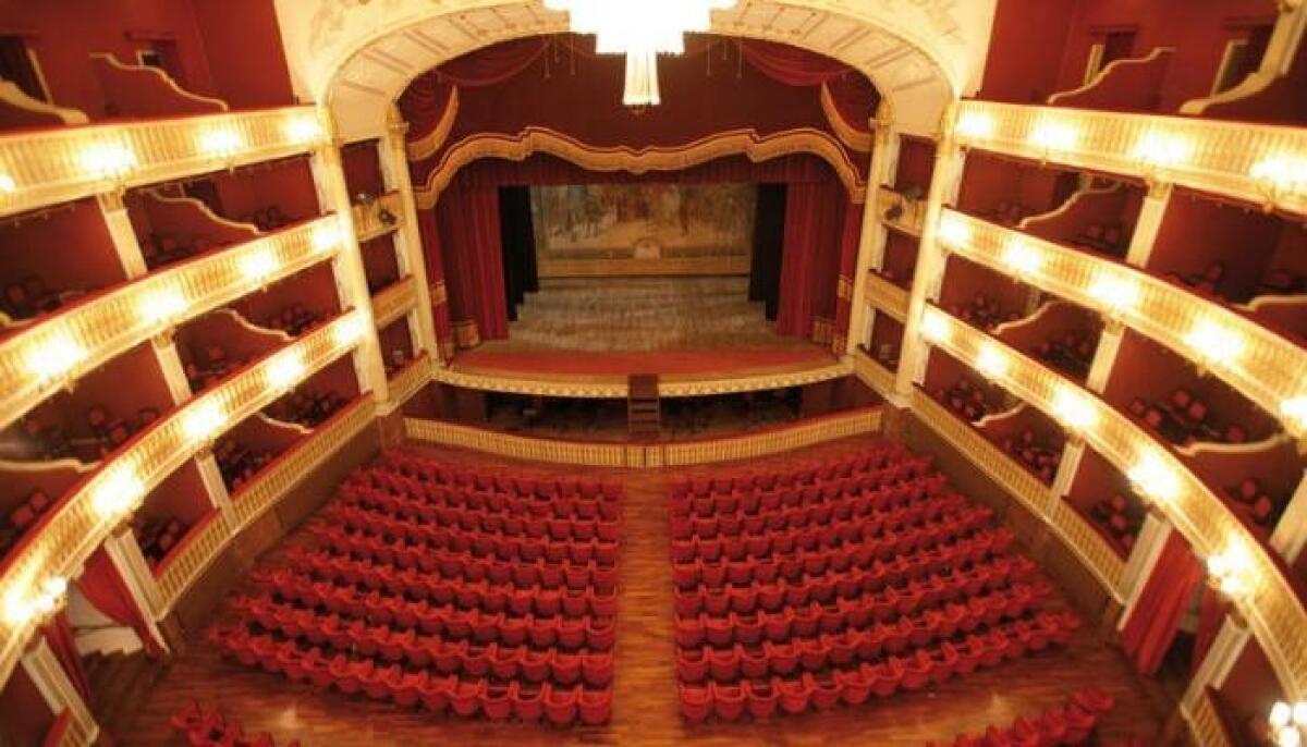 Cosenza - Nasce la “Brutia Domina”, la costola, tutta al femminile, della Orchestra Sinfonica Brutia - 