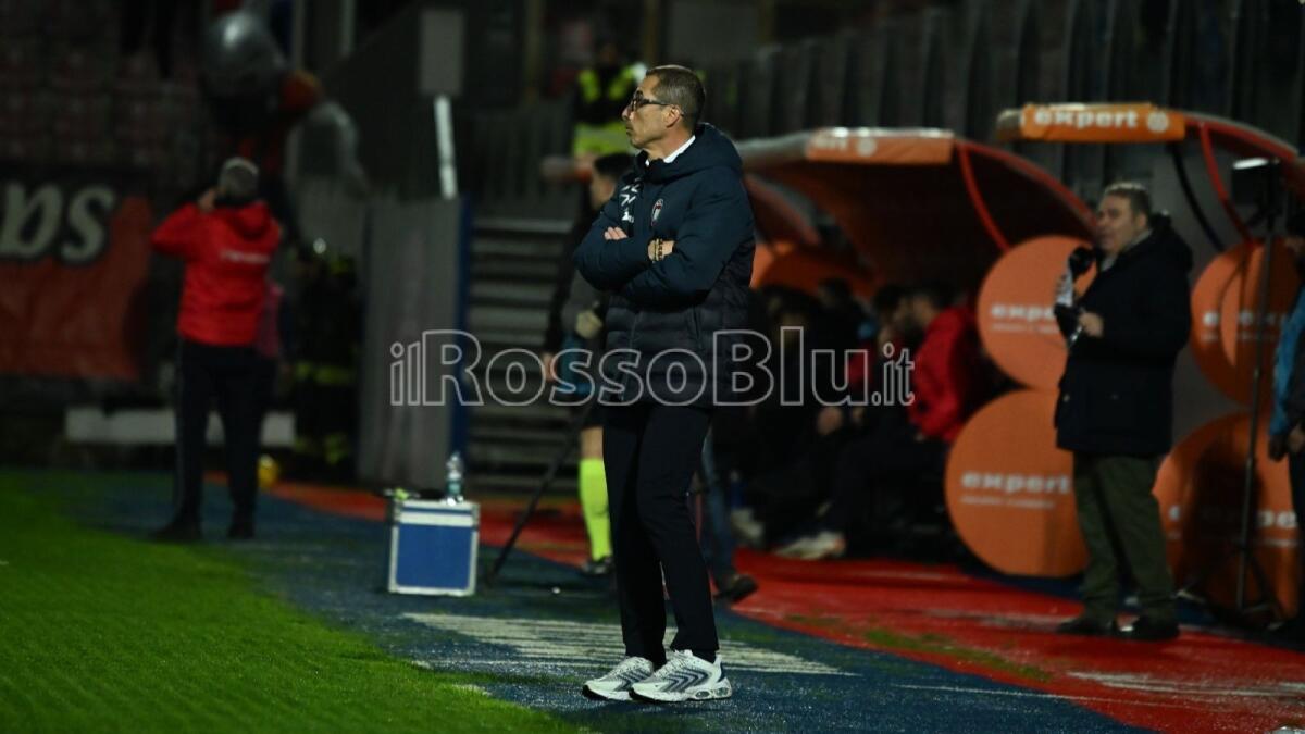 #SorrentoCrotone 2-1 | Un Crotone anonimo regala un tempo, due gol e tre punti ai rossoneri - 
