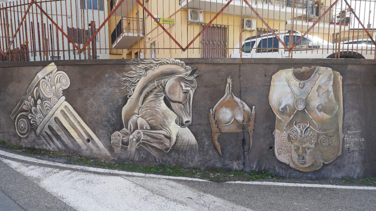 Santa Maria del Cedro - Marcellina diventa un museo a cielo aperto: i murales raccontano l’antica Laos   - 