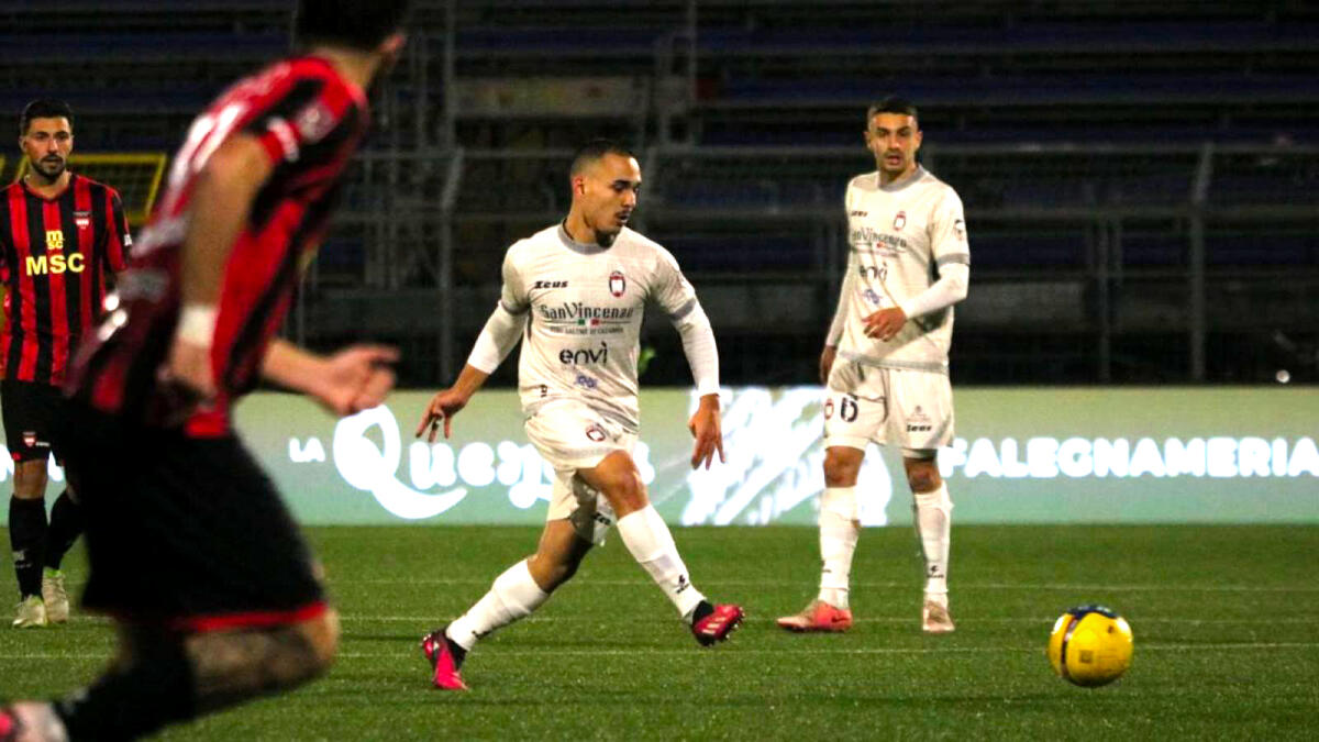 #SorrentoCrotone 2-1 | Vinicius: «Sono contento di essere tornato» - Foto - Fc Crotone