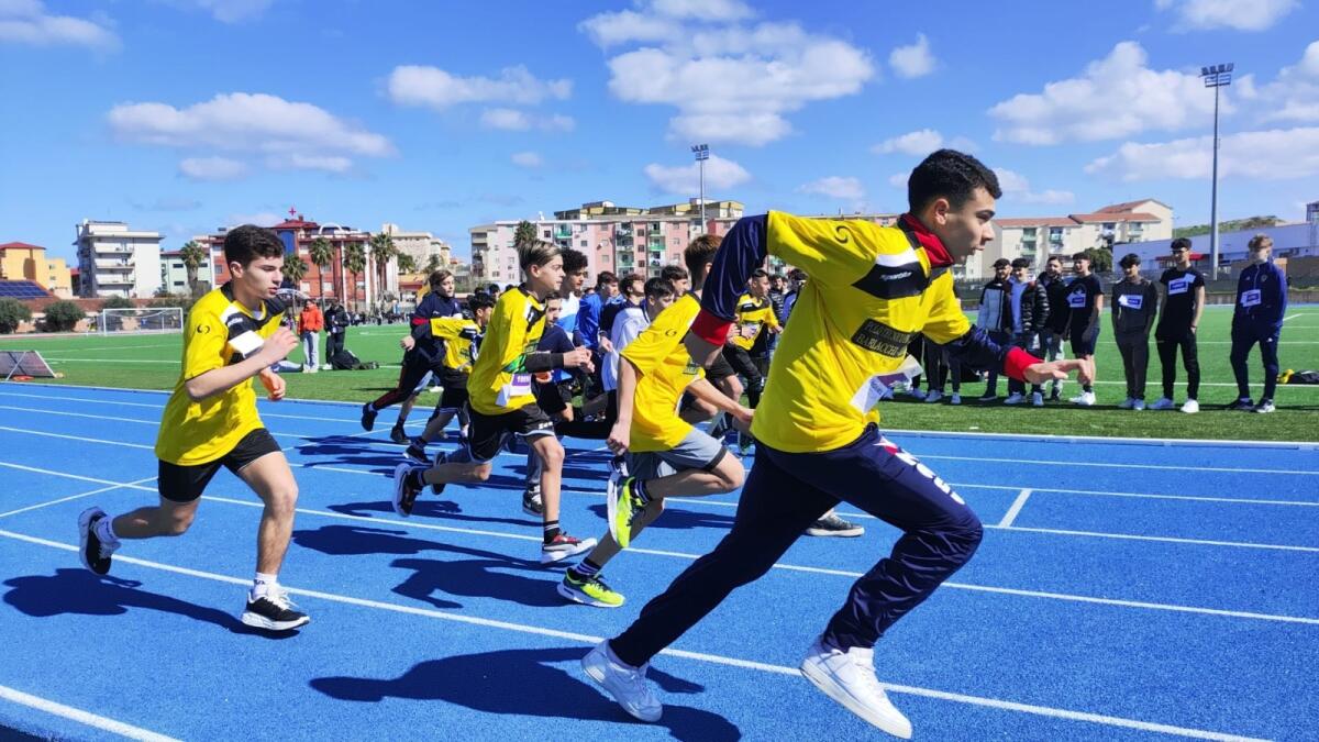 Crotone - La Corsa di Miguel riparte da Crotone, oltre 400 studenti al Settore B - 