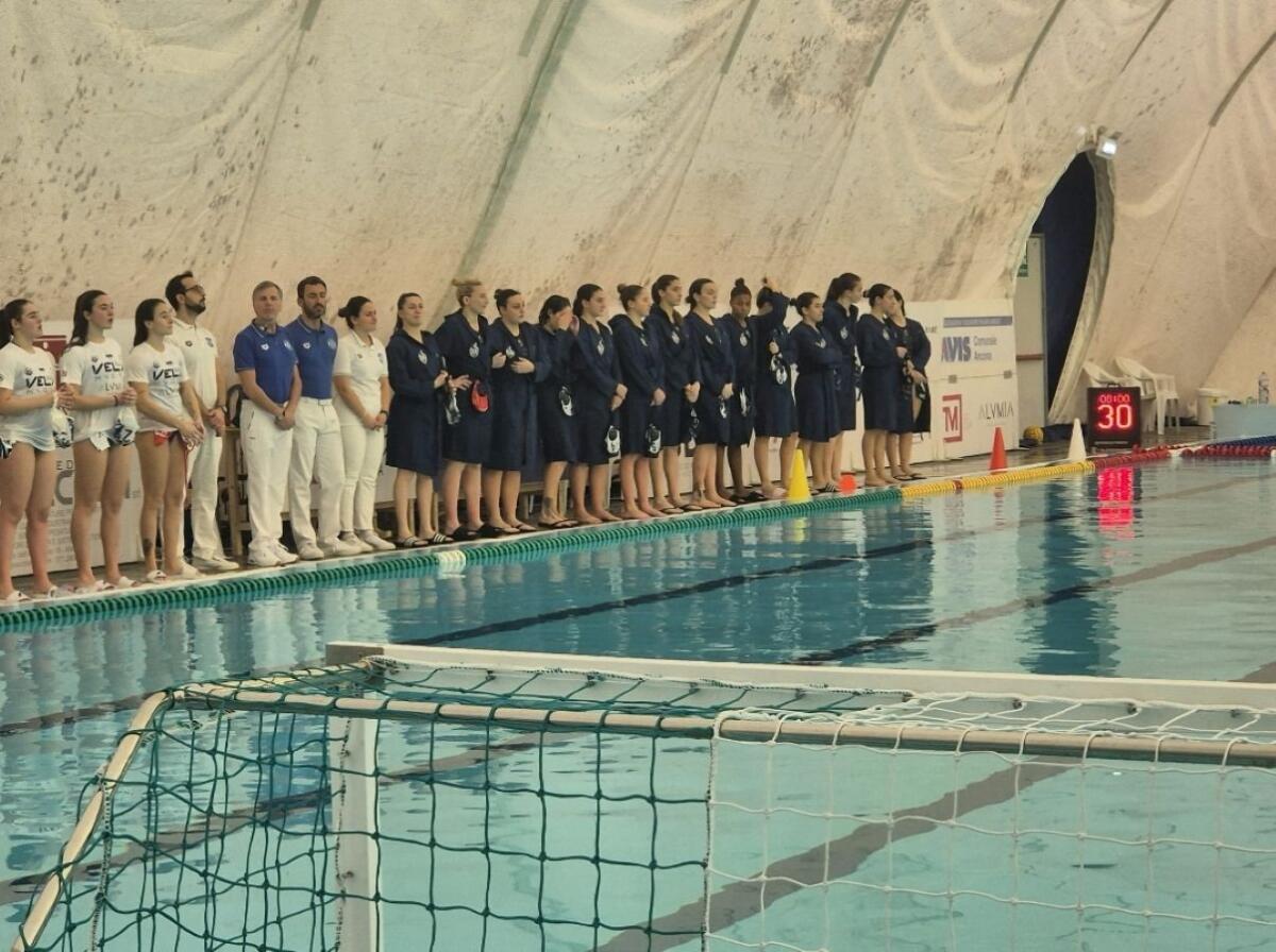 Pallanuoto - Smile Cosenza Pallanuoto: vince la maschile in C ma perde la femminile in A1 - 
