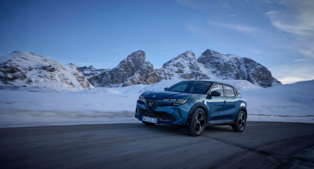 Al via gli ordini della nuova Alfa Romeo Junior Ibrida Q4 - 
