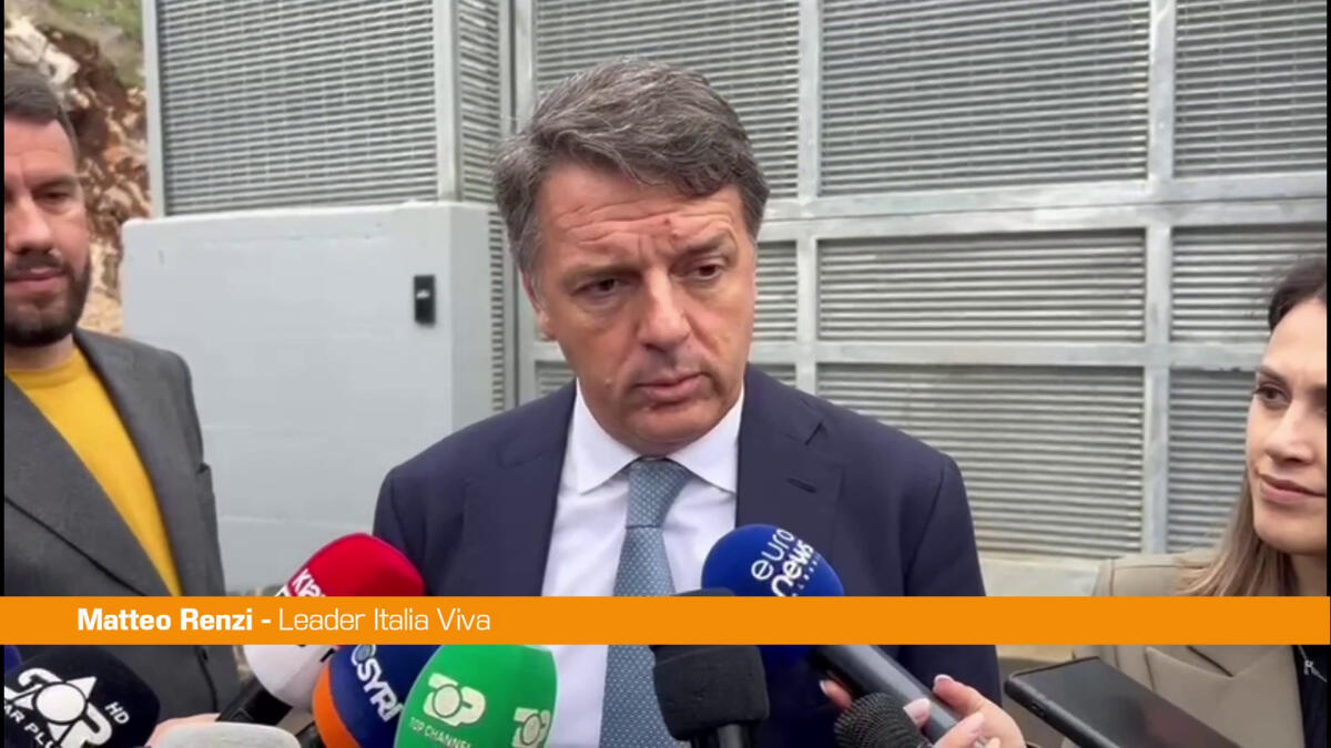 Migranti, Renzi "Centri in Albania allontanano Tirana dall'Ue" -