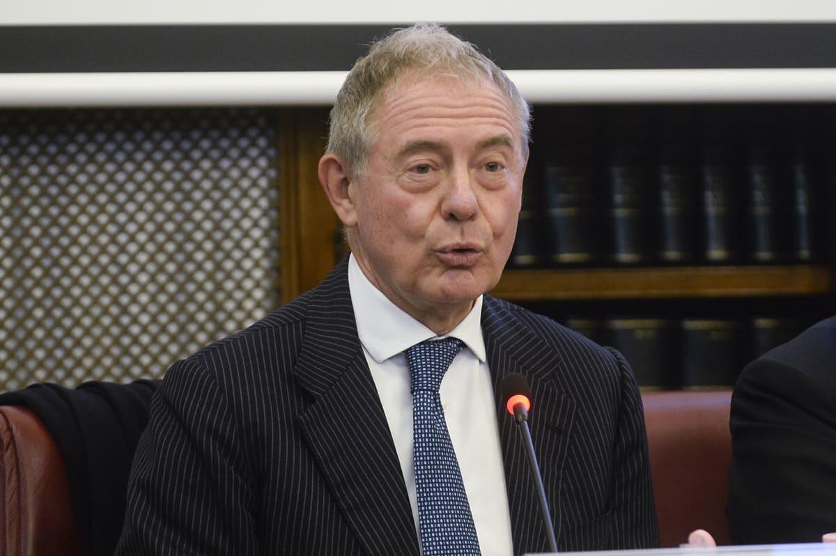 AI Hub, Urso incontra il Commissario UE per i Partenariati Internazionali - 