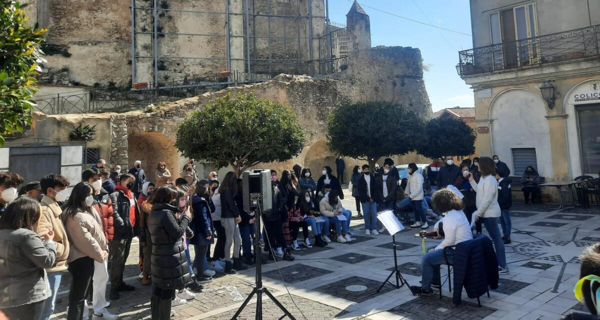 Cirò celebra Lilio, scuole protagoniste nella Giornata del Calendario - 