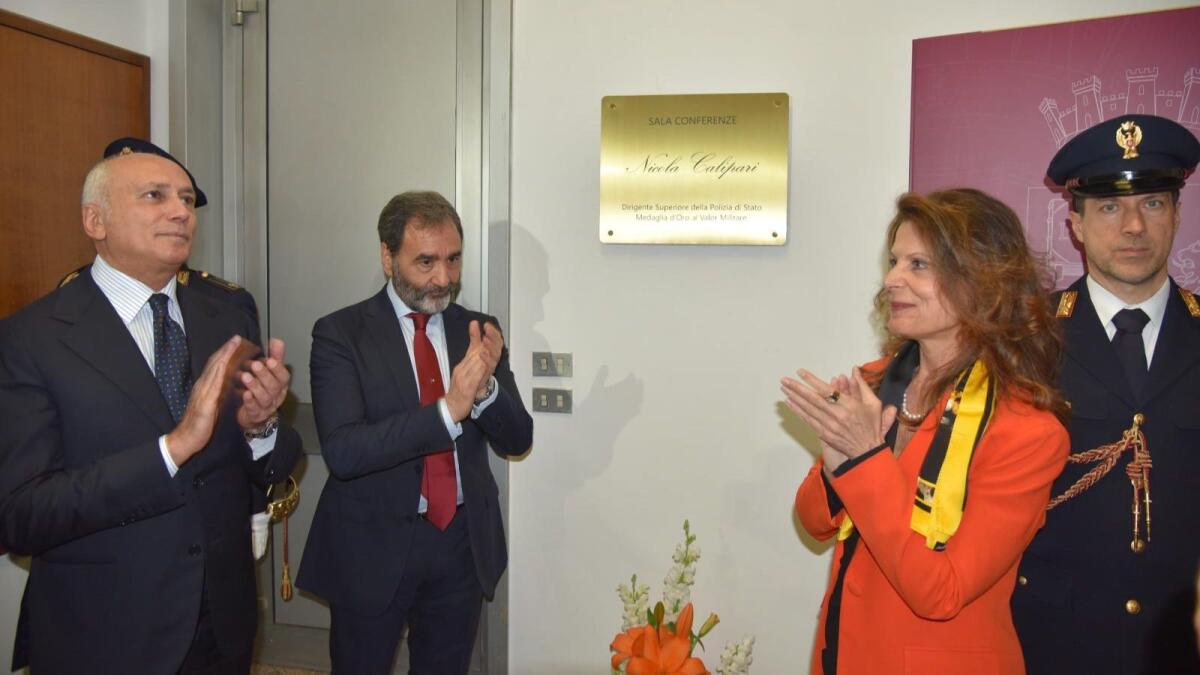 Cosenza - La sala conferenze della Questura intitolata a Nicola Calipari (Foto Gallery) - 