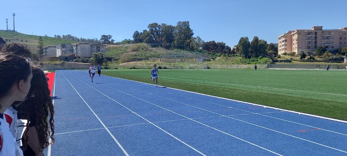 (Foto) Crotone - Ha avuto inizio la II edizione dei Giochi della Grecia d'Occidente - 