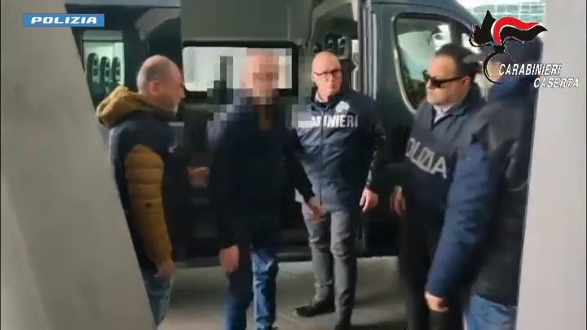 Camorra, era evaso a dicembre, estradato esponente del clan Piccolo - 