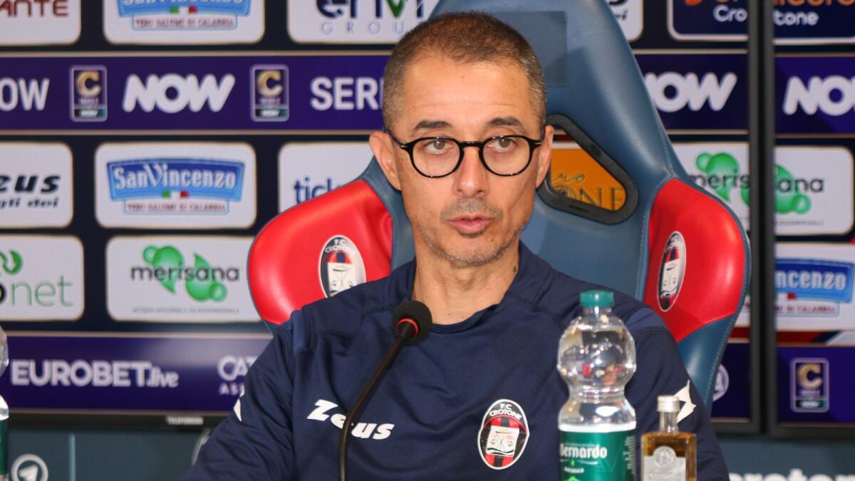 #CataniaCrotone - Mister Longo: «Ora dobbiamo essere bravi a gestire le pressioni positive» - 