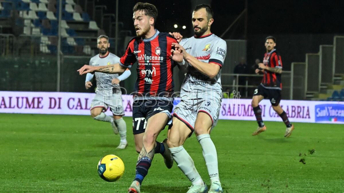 #CrotoneGiugliano | I Convocati di oggi - Tre assenze pesanti per i rossoblù - 